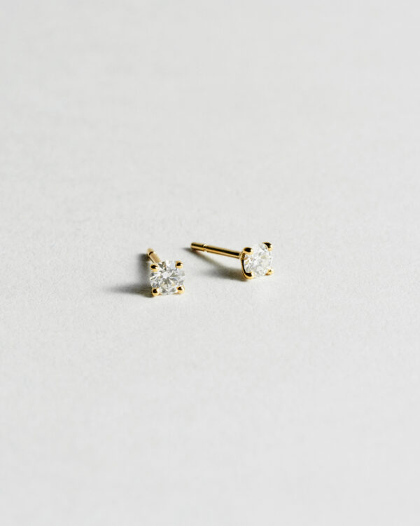 Modern Solitaire Diamond Studs