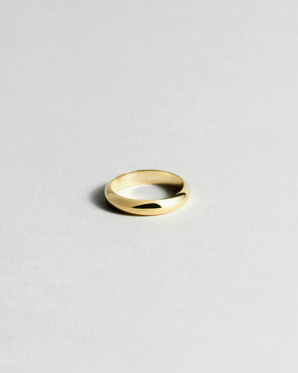 Round Gold Band 4 mm