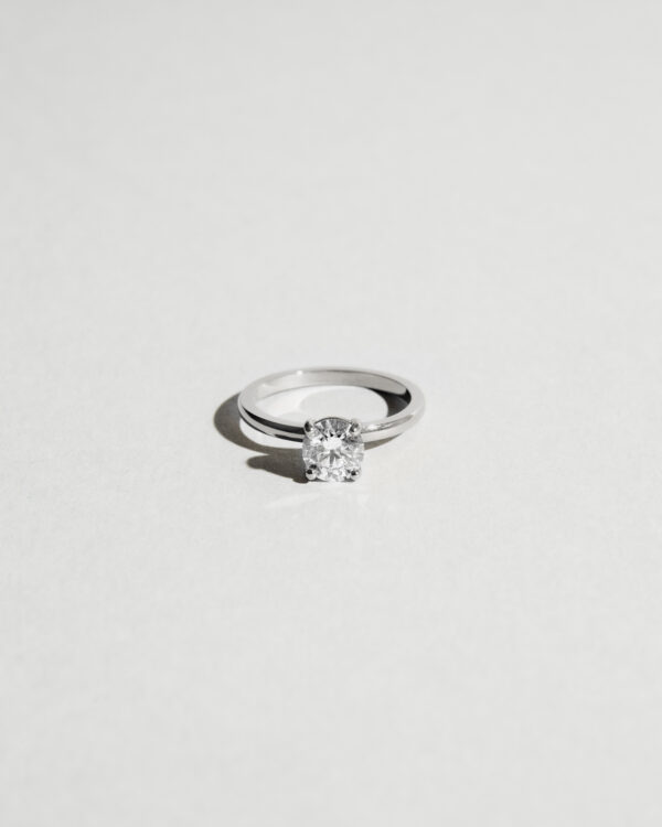 Signature Solitaire Diamond Ring 4-Prong